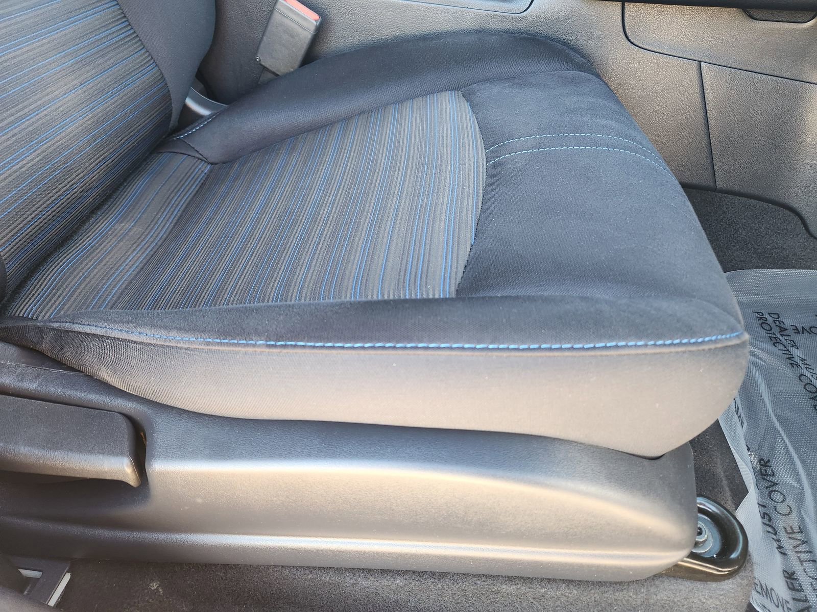 Used 2021 Nissan Leaf SV w/ SV Technology Package image 28