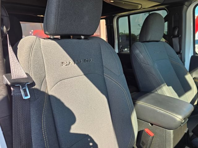 Used 2024 Jeep Wrangler Unlimited Sahara w/ Technology Group AWD/4WD image 40