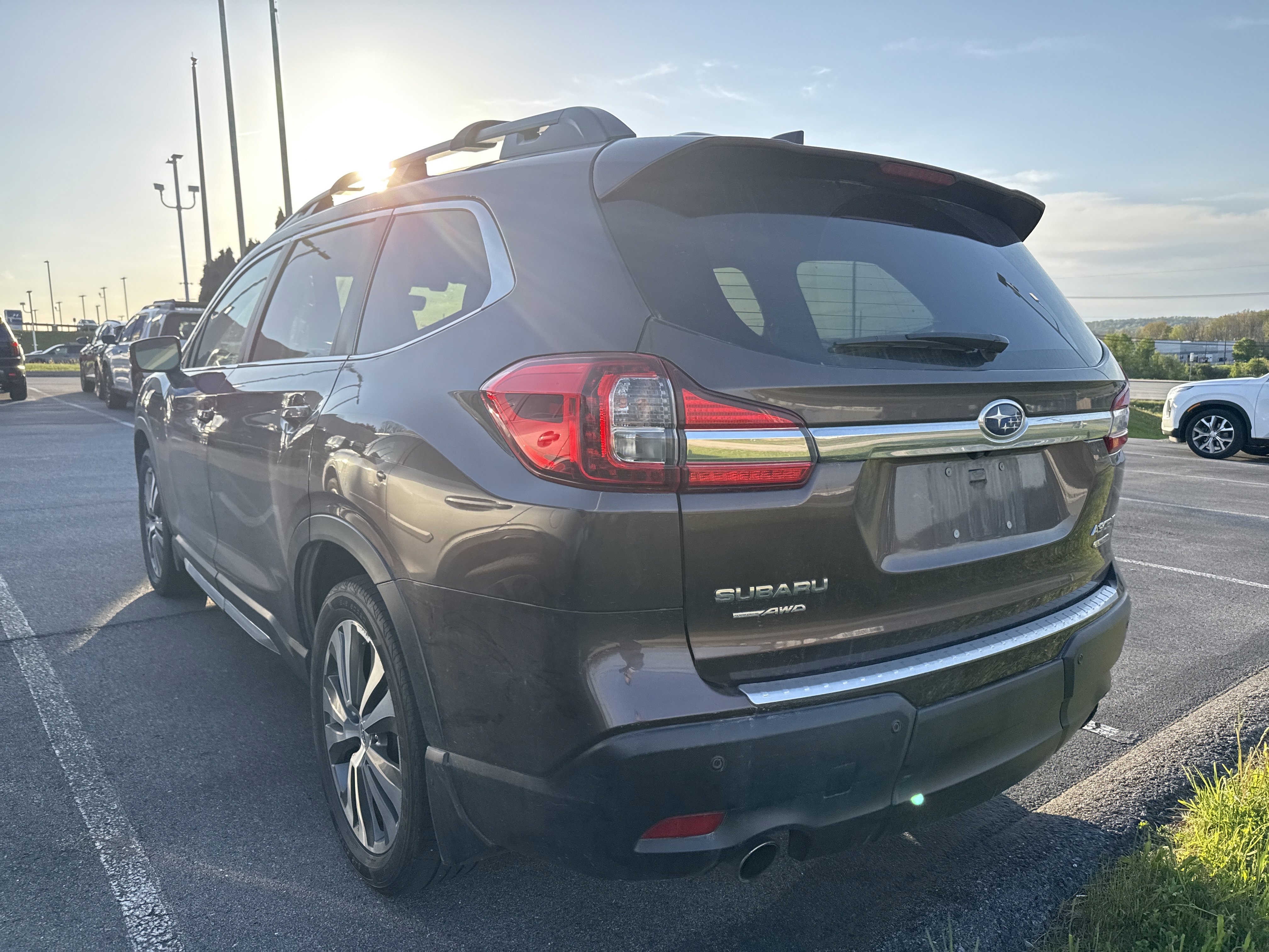 Used 2019 Subaru Ascent Limited w/ Popular Package #2 AWD/4WD image 6