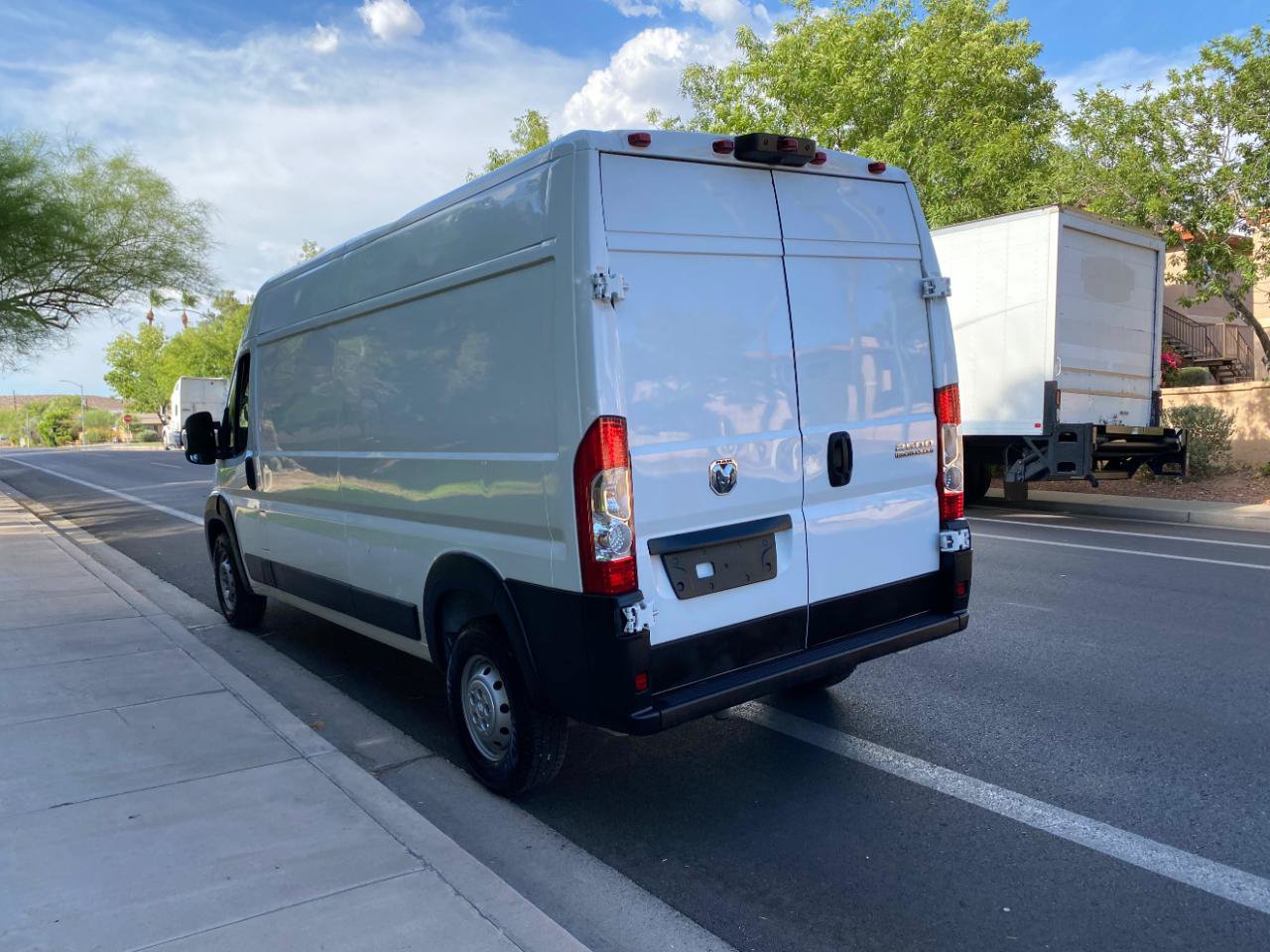 Used 2022 RAM ProMaster 2500 w/ Convenience Group FWD image 16