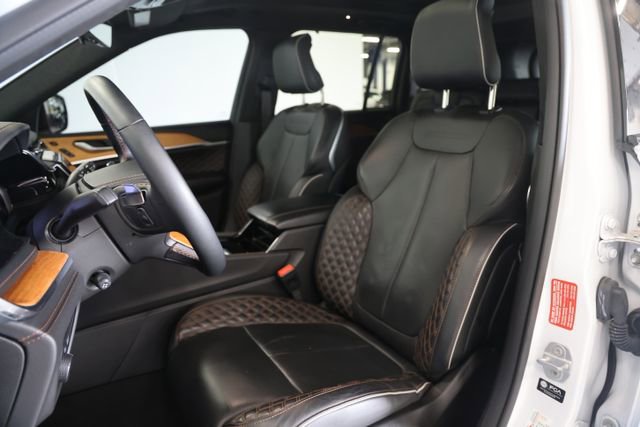 Used 2022 Jeep Grand Cherokee Summit AWD/4WD image 19