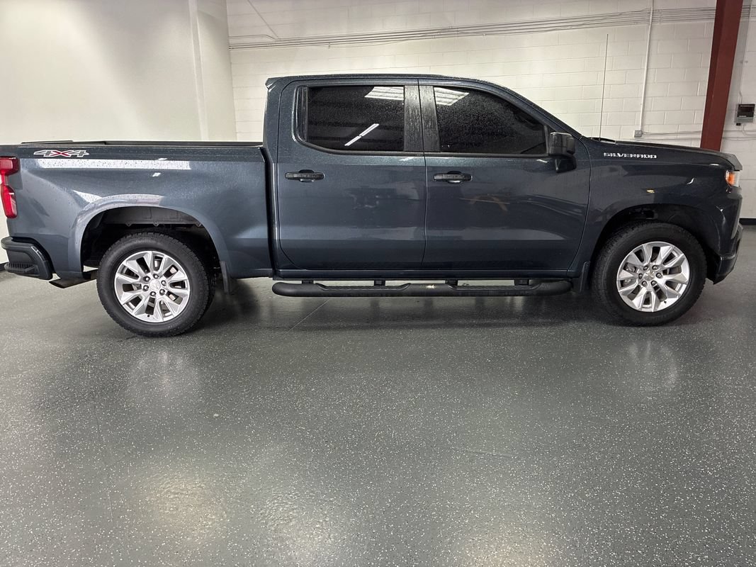 Used 2021 Chevrolet Silverado 1500 Custom w/ Safety Confidence Package AWD/4WD image 3