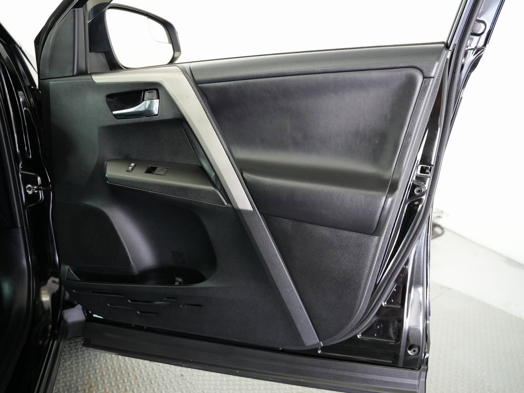 Used 2017 Toyota RAV4 XLE image 55