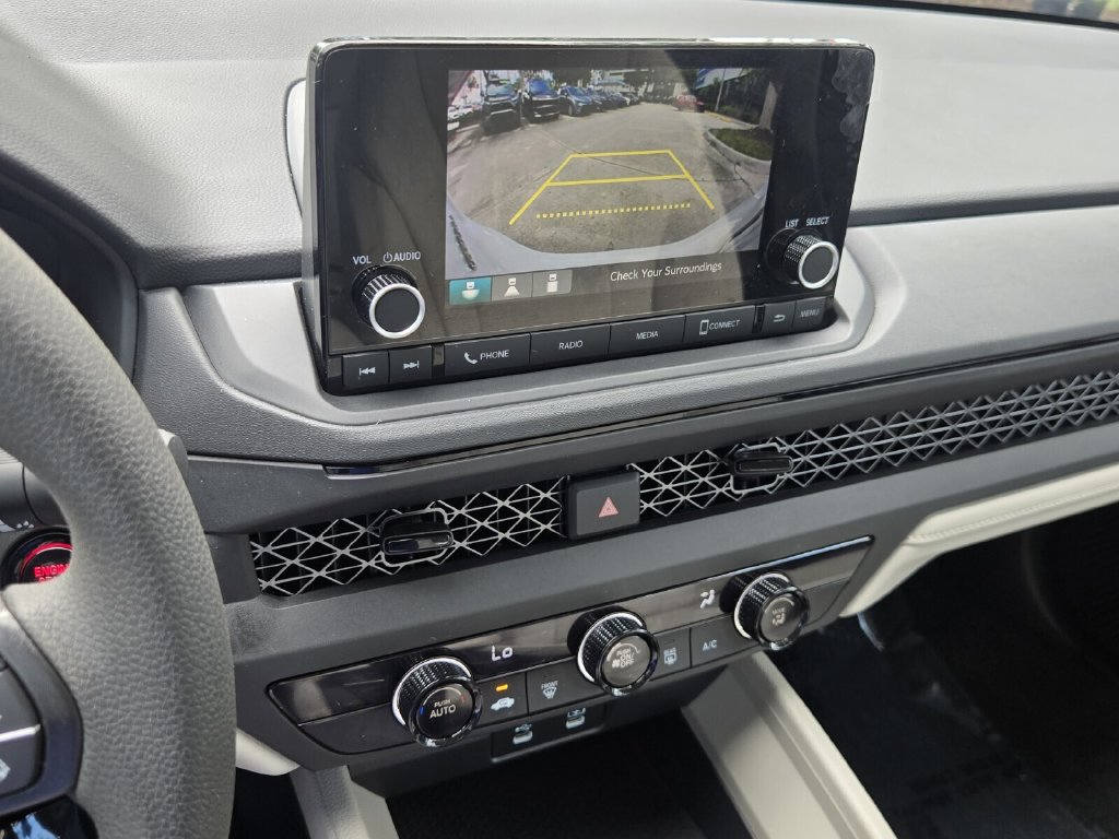 Certified 2025 Honda Accord LX image 22