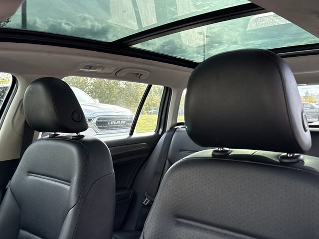 Used 2017 Volkswagen Golf Alltrack SE AWD/4WD image 17