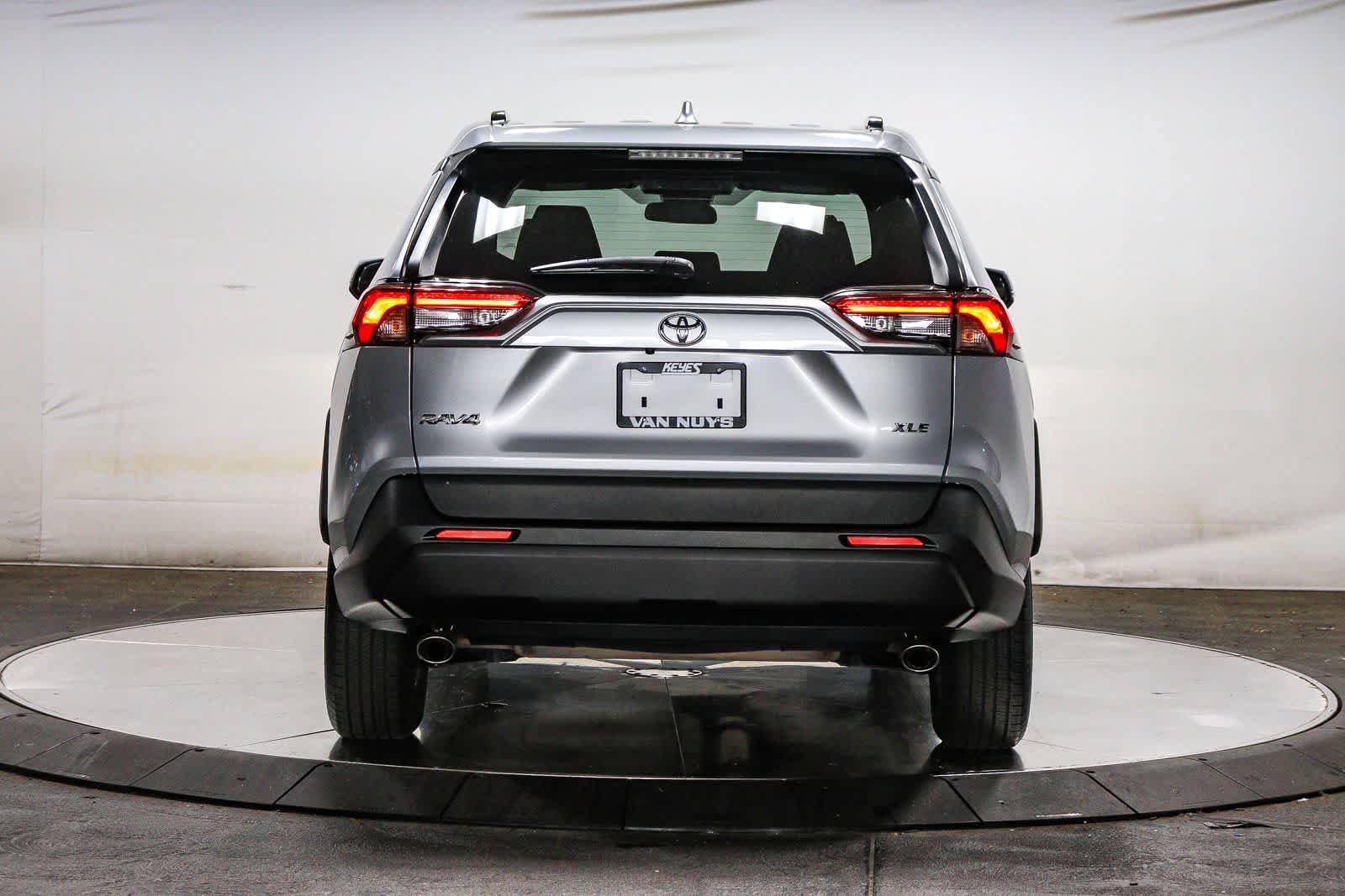 Certified 2024 Toyota RAV4 XLE FWD image 4