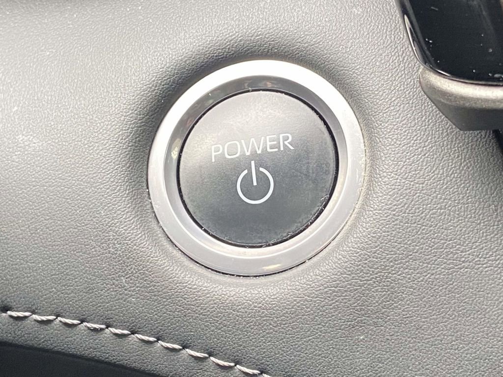 Used 2024 Toyota Highlander XLE image 30