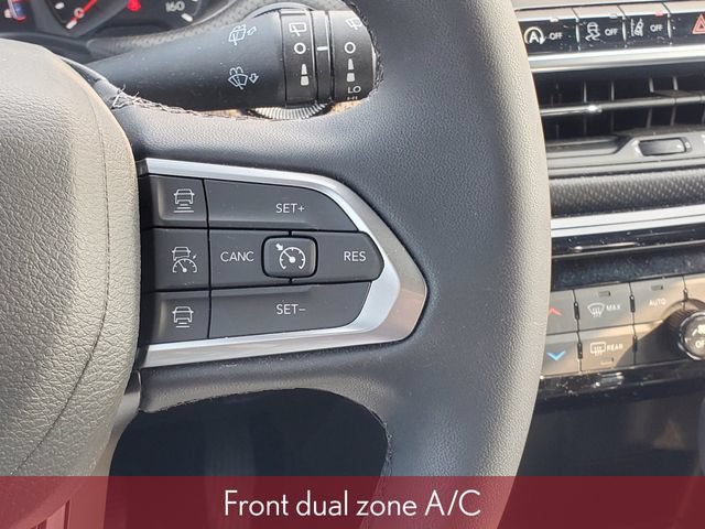 Used 2025 Jeep Compass Limited w/ Sun & Sound Group AWD/4WD image 16
