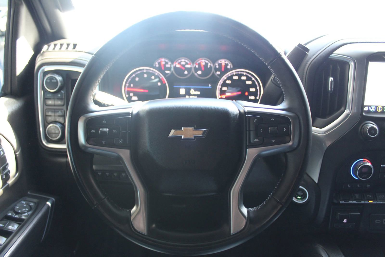 Used 2023 Chevrolet Silverado 2500 LTZ w/ LTZ Plus Package image 15