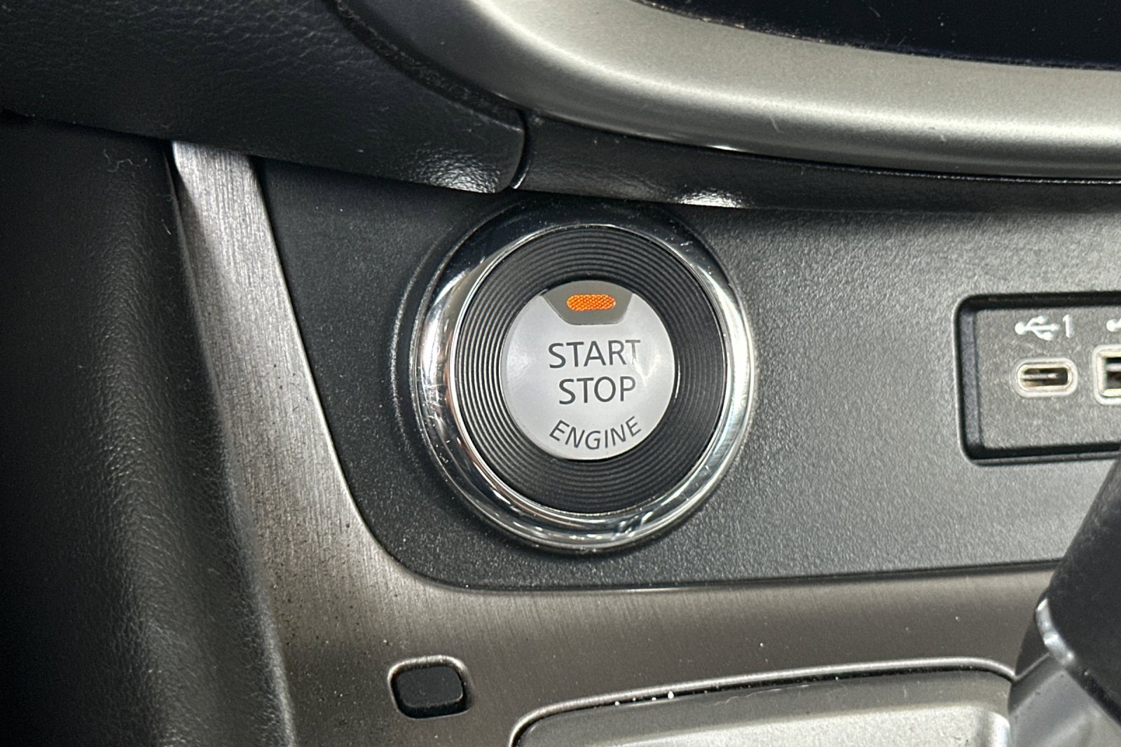 Used 2023 Nissan Murano S image 29