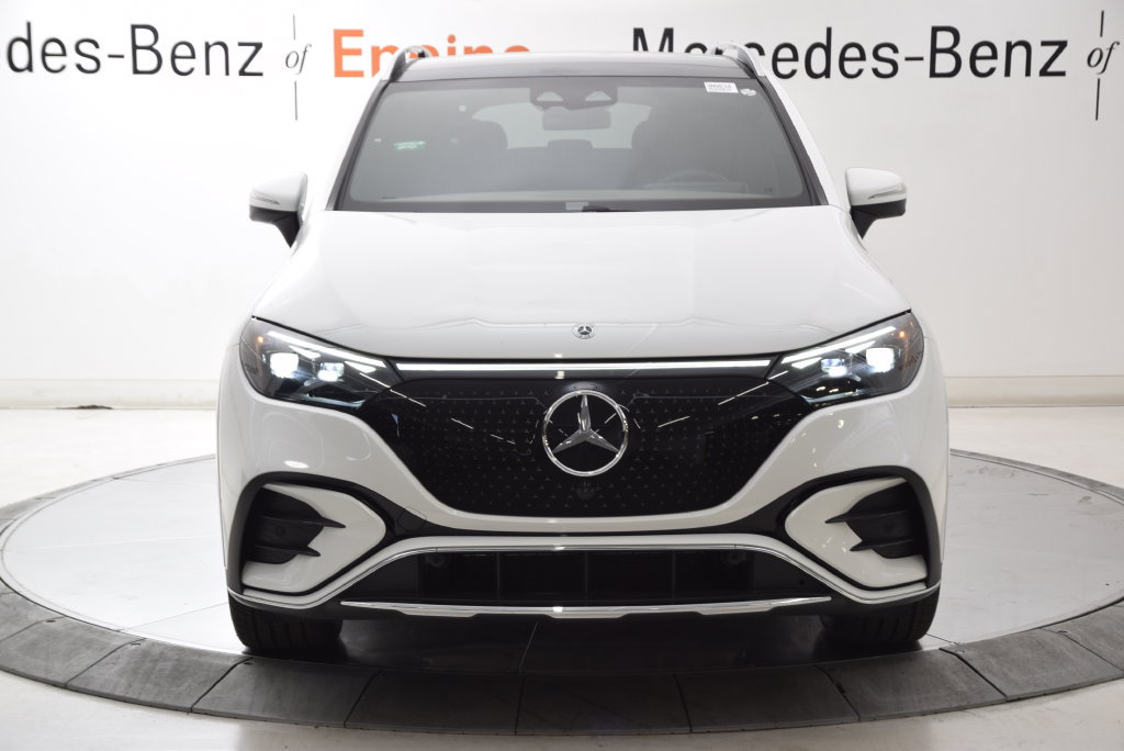 New 2027 Mercedes-Benz EQE 320 4MATIC SUV image 9