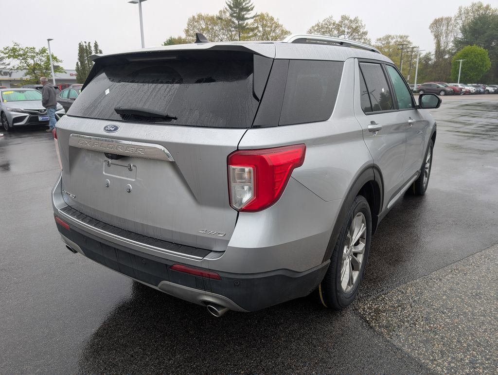 Used 2021 Ford Explorer Limited w/ Equipment Group 301A AWD/4WD image 5