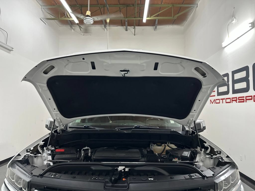 Used 2019 Chevrolet Silverado 1500 LTZ w/ LTZ Premium Package AWD/4WD image 5