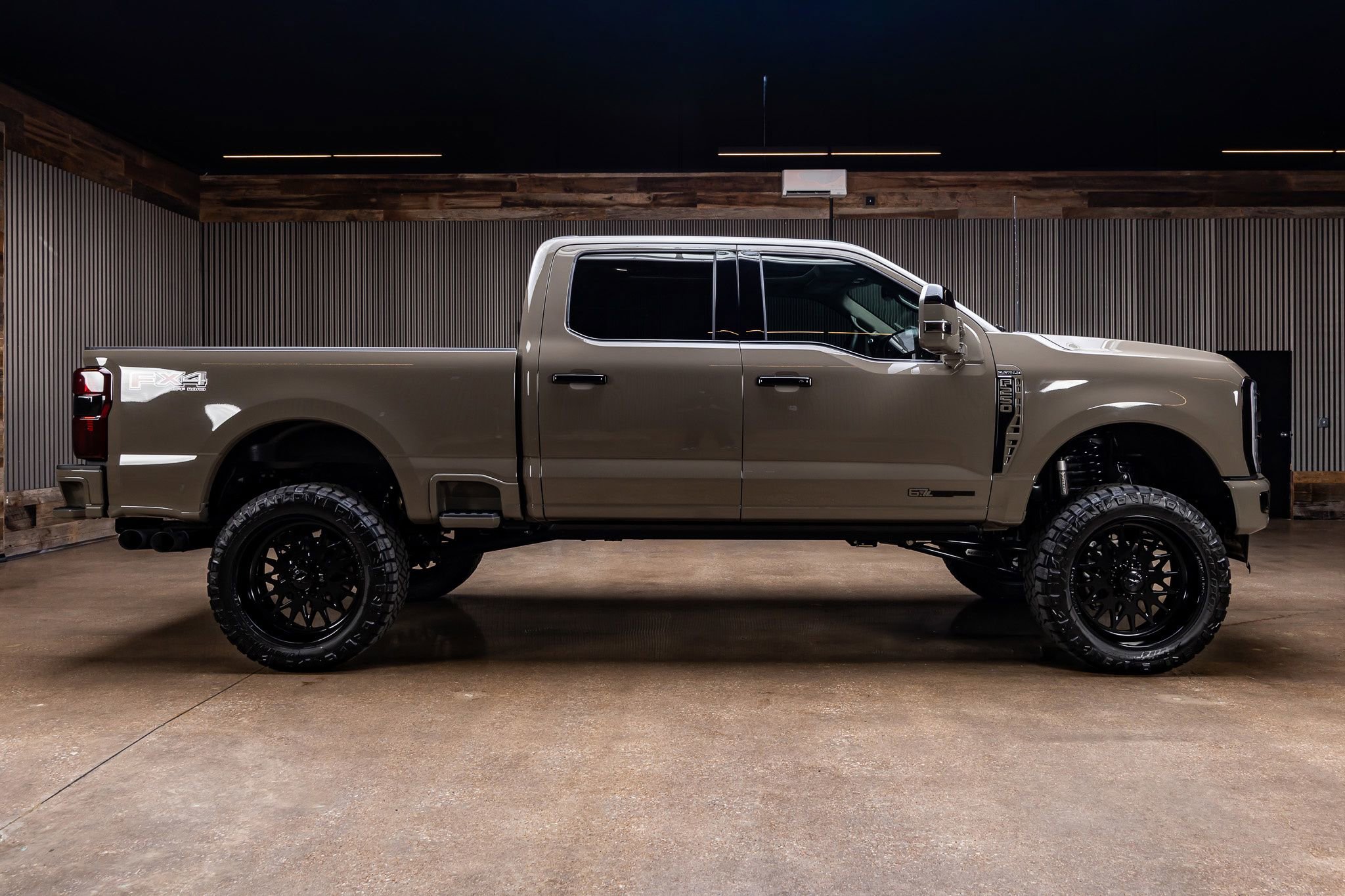 Used 2026 Ford F250 Platinum w/ Platinum Plus Package AWD/4WD image 11