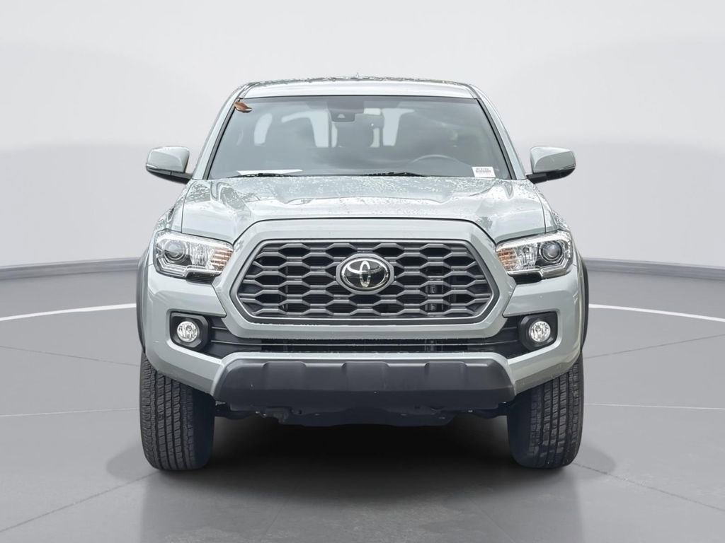 Used 2023 Toyota Tacoma TRD Off-Road image 2