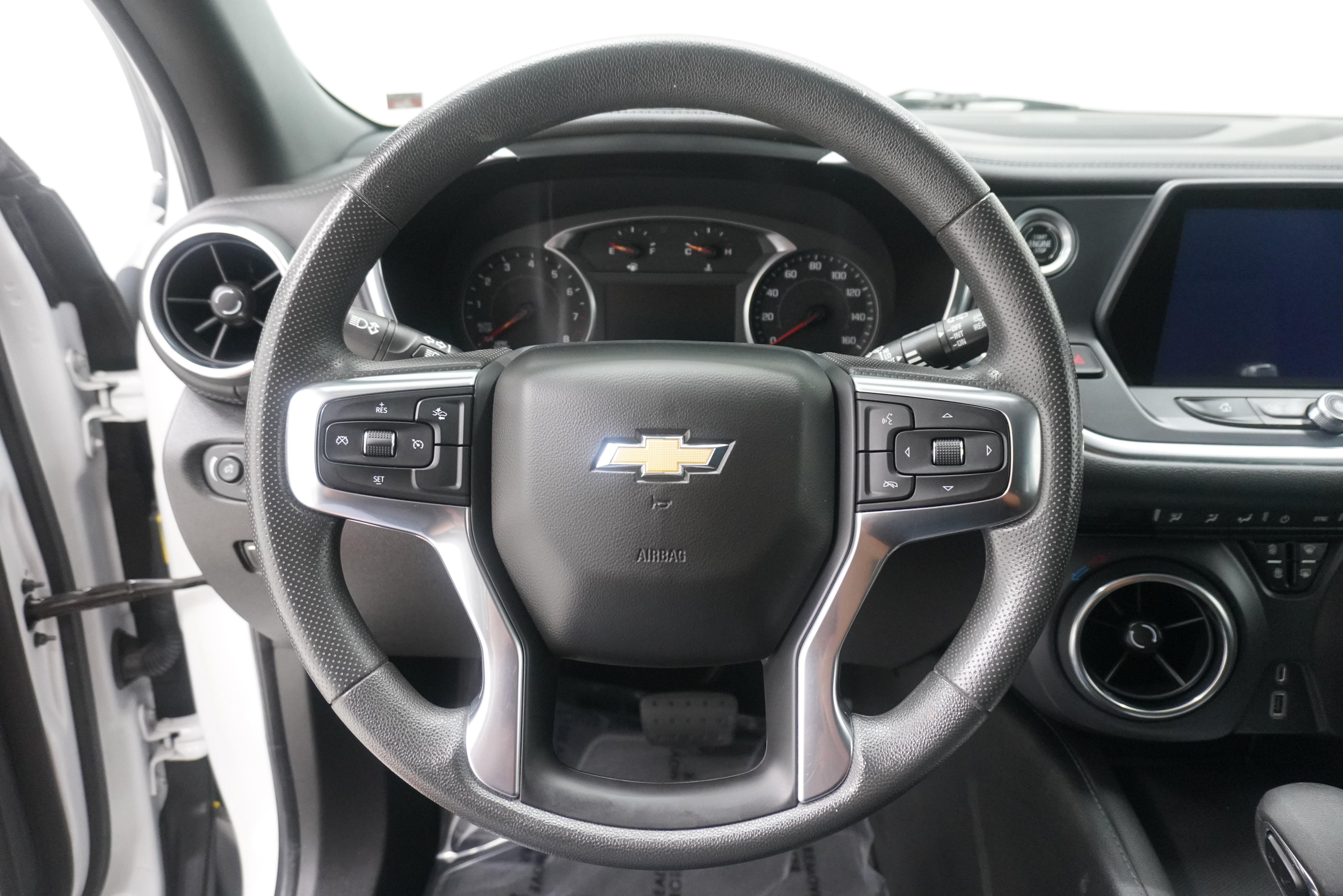 Used 2021 Chevrolet Blazer LT FWD image 16