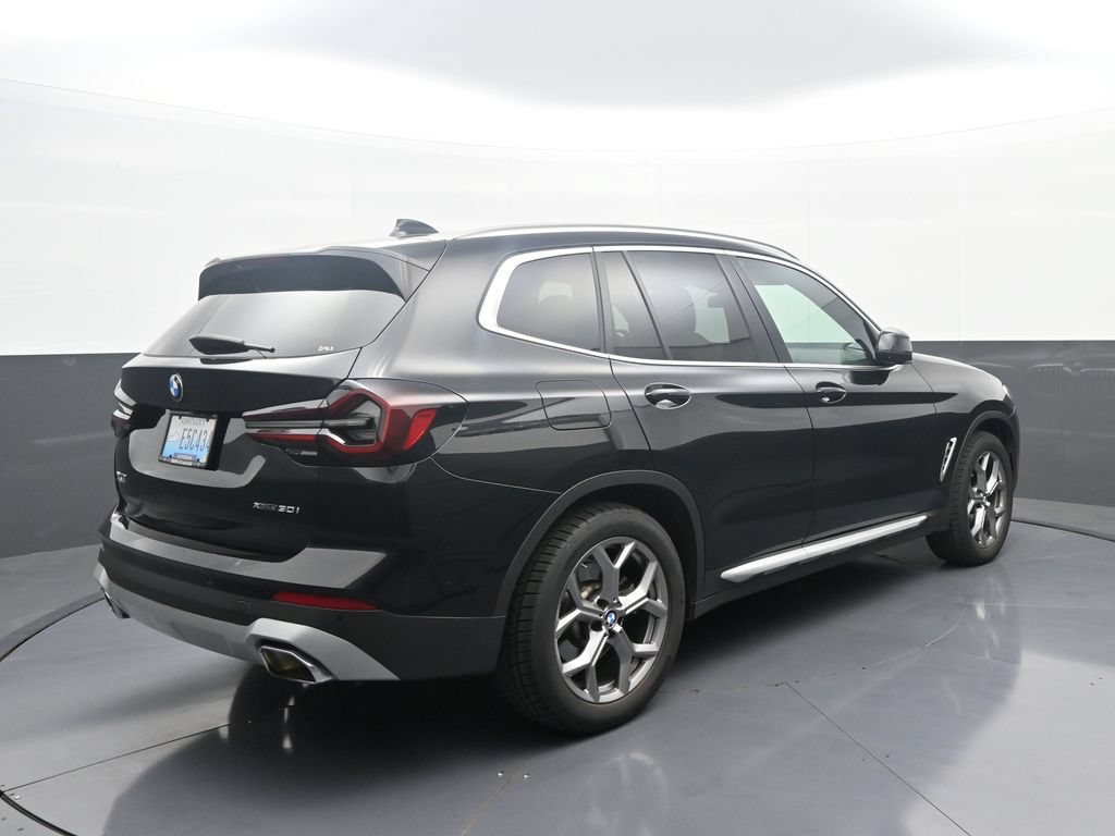 Used 2023 BMW X3 xDrive30i w/ Premium Package AWD/4WD image 7
