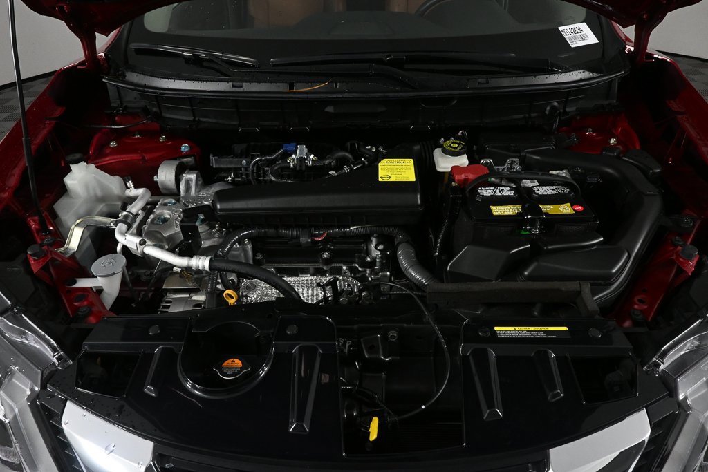 Used 2017 Nissan Rogue SL w/ SL Premium Package image 32