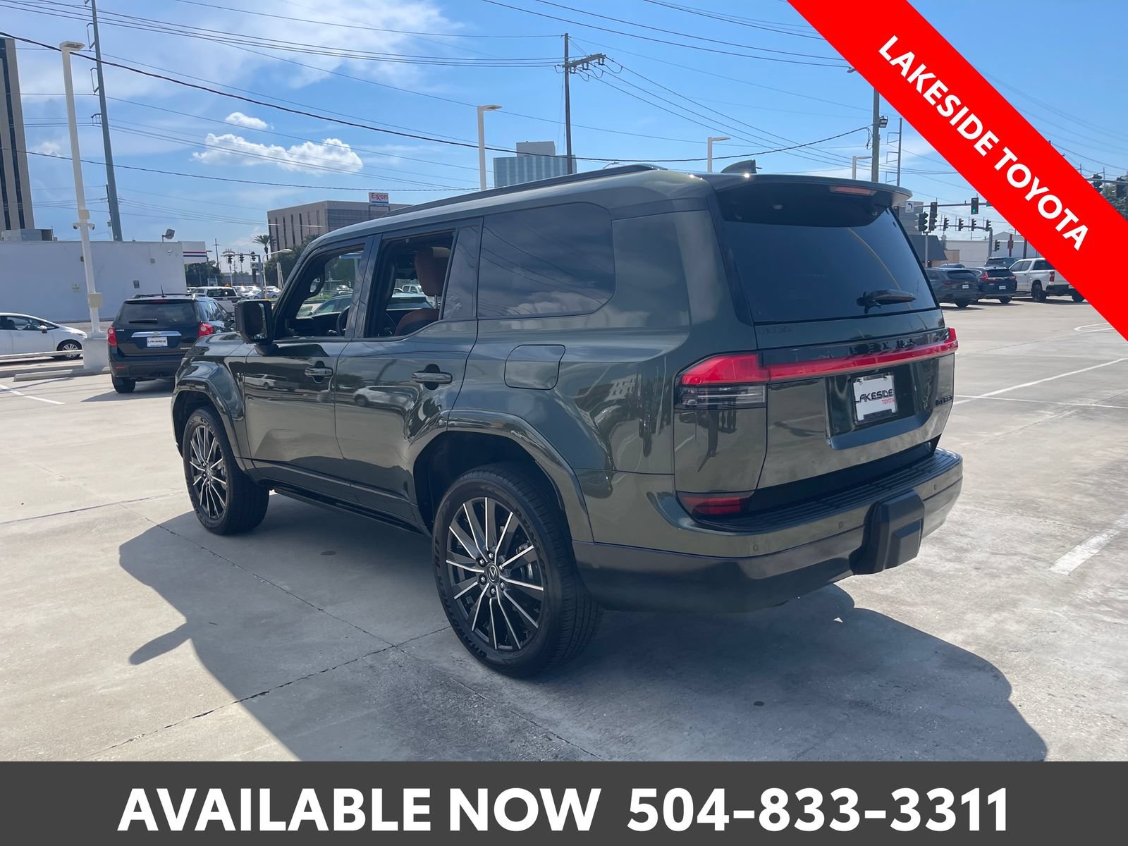 Used 2025 Lexus GX 550 w/ Cold Area Package AWD/4WD image 4
