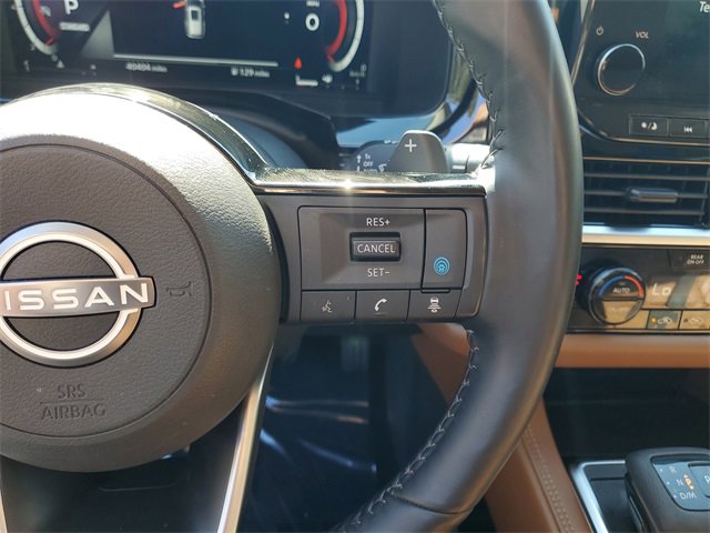 Used 2023 Nissan Pathfinder Platinum image 17