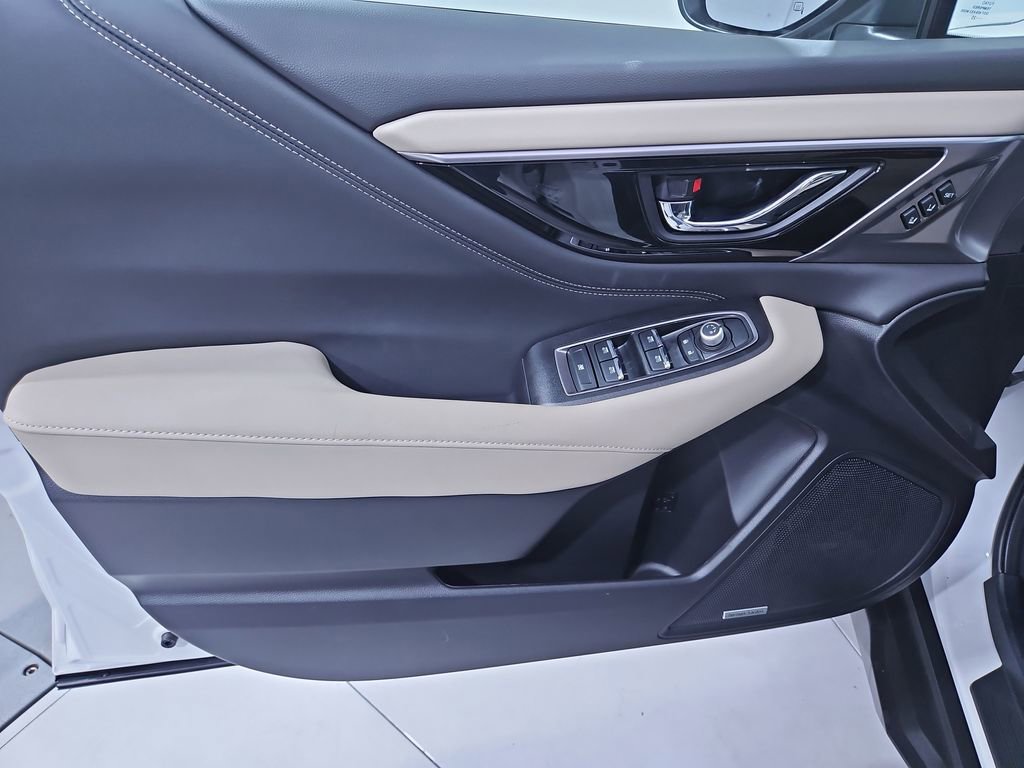 New 2025 Subaru Outback Limited image 10