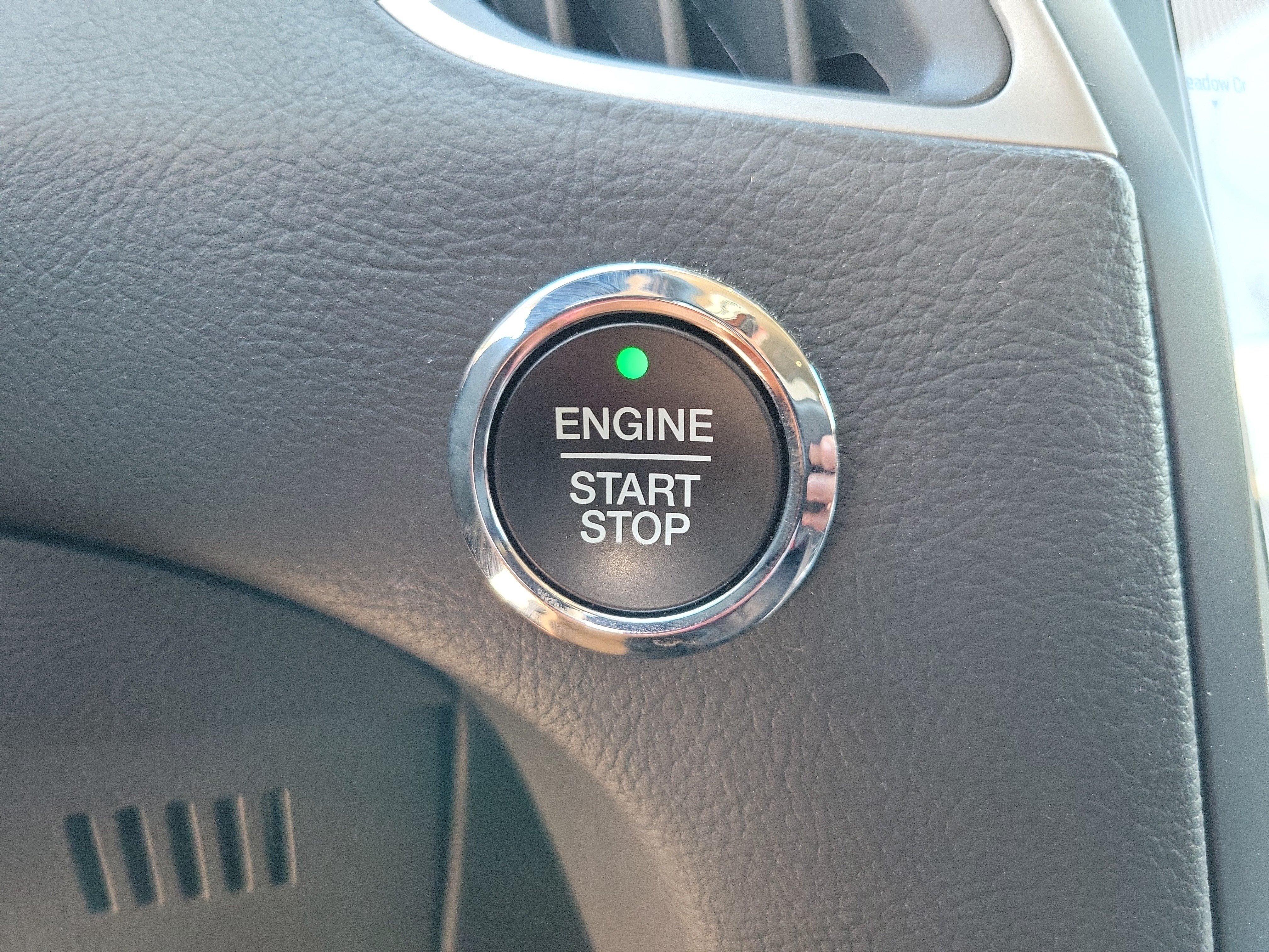 Used 2024 Ford Edge SEL AWD/4WD image 18