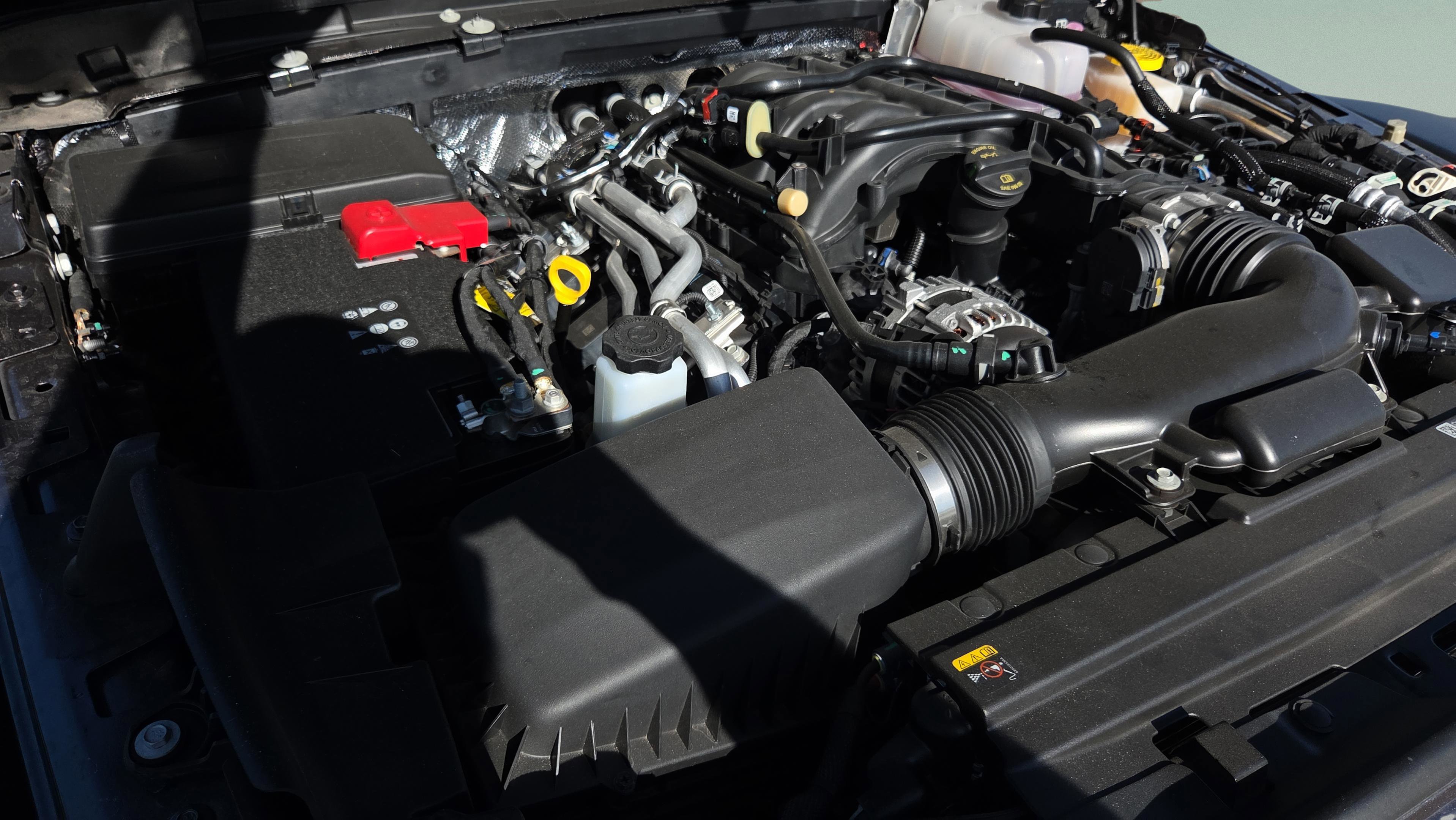 Used 2025 Jeep Wrangler Unlimited Rubicon w/ Technology Group image 18