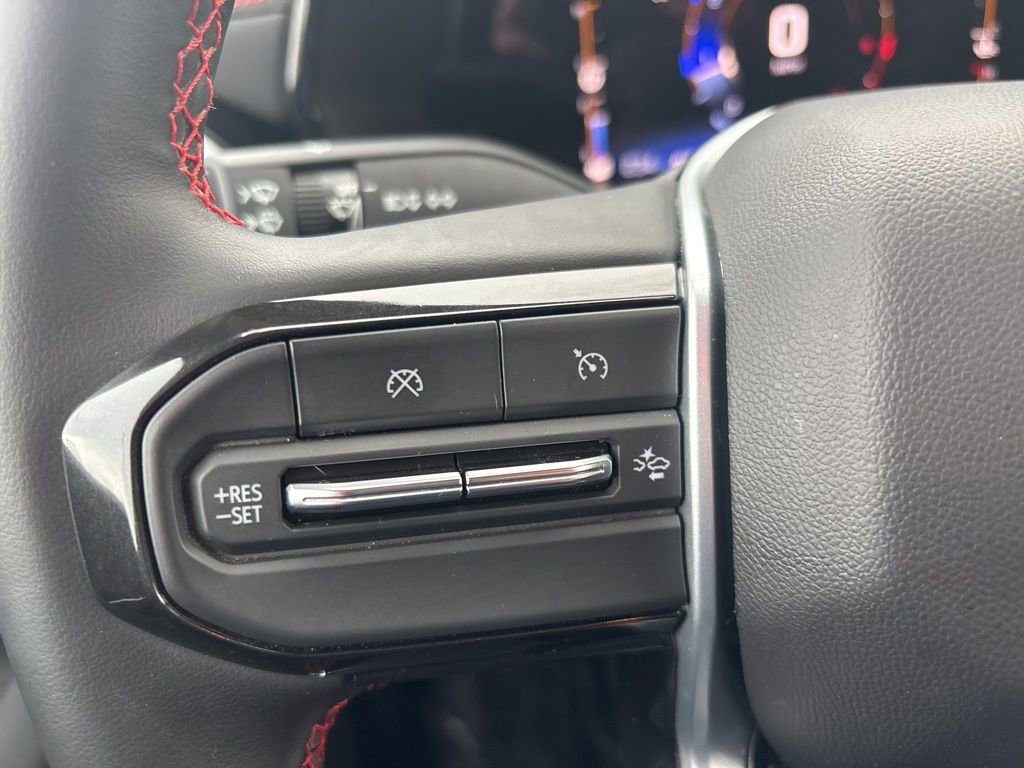 Used 2023 Chevrolet Colorado Z71 w/ Advanced Trailering Package image 5