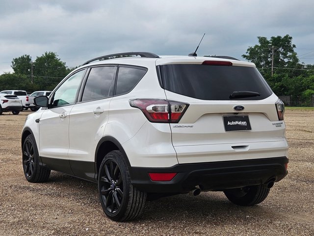 Used 2017 Ford Escape Titanium FWD image 8