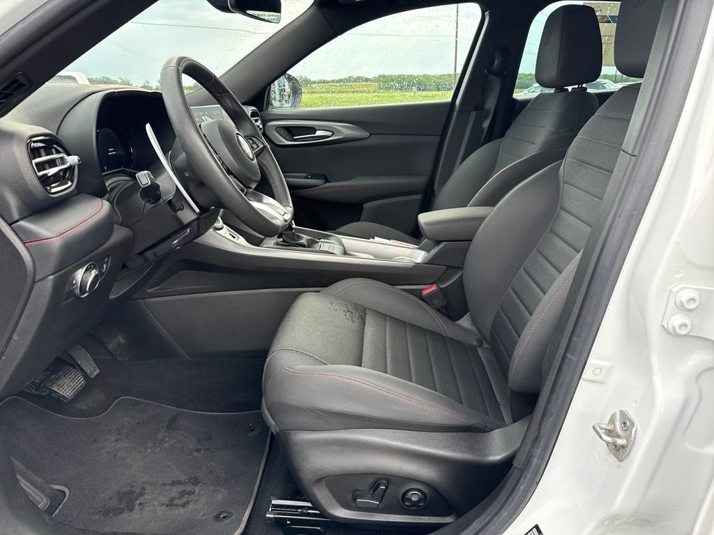Used 2024 Dodge Hornet R/T AWD/4WD image 9