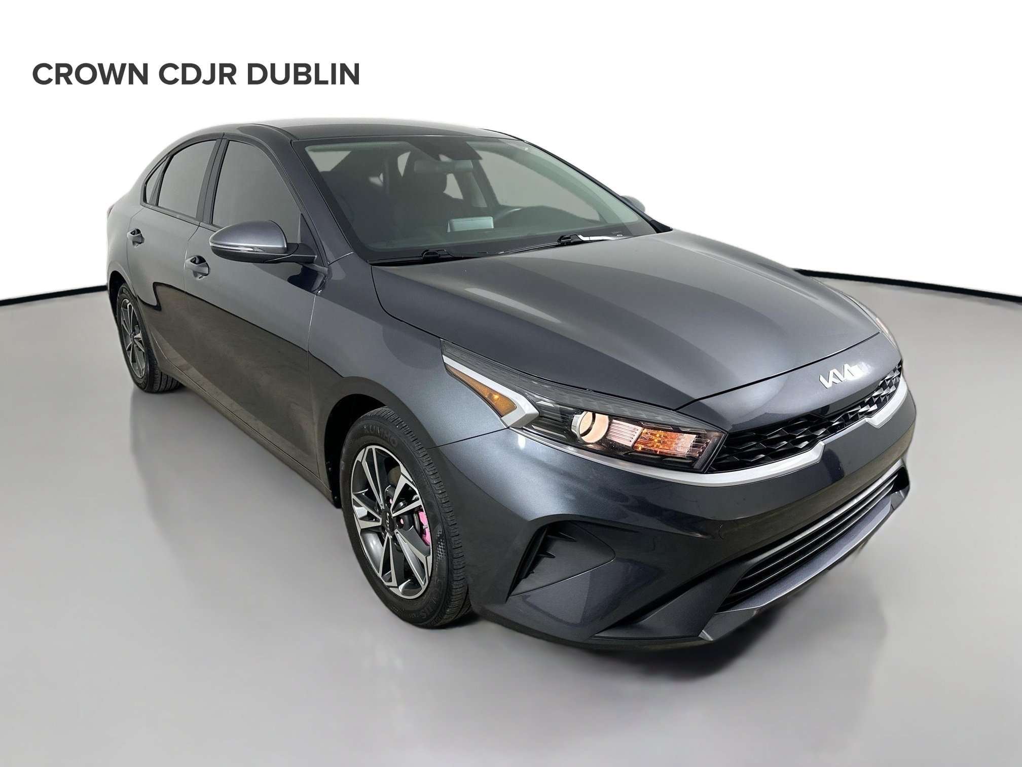 Used 2024 Kia Forte LXS w/ LXS Technology Package FWD image 4