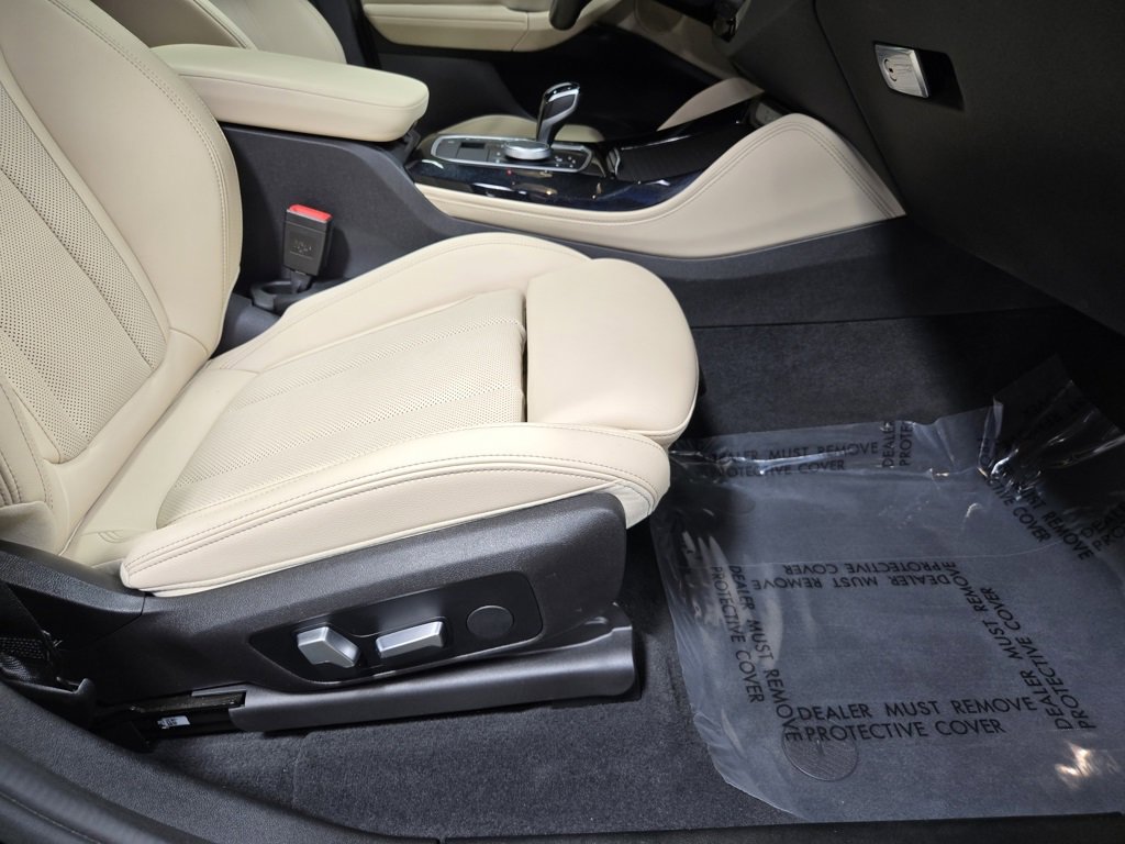 Used 2023 BMW X4 xDrive30i w/ M Sport Package image 53