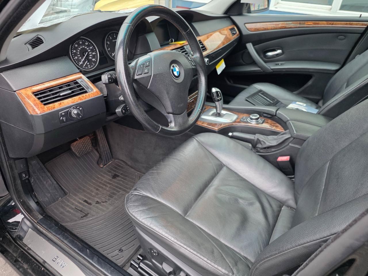 Used 2009 BMW 528i Sedan RWD image 21