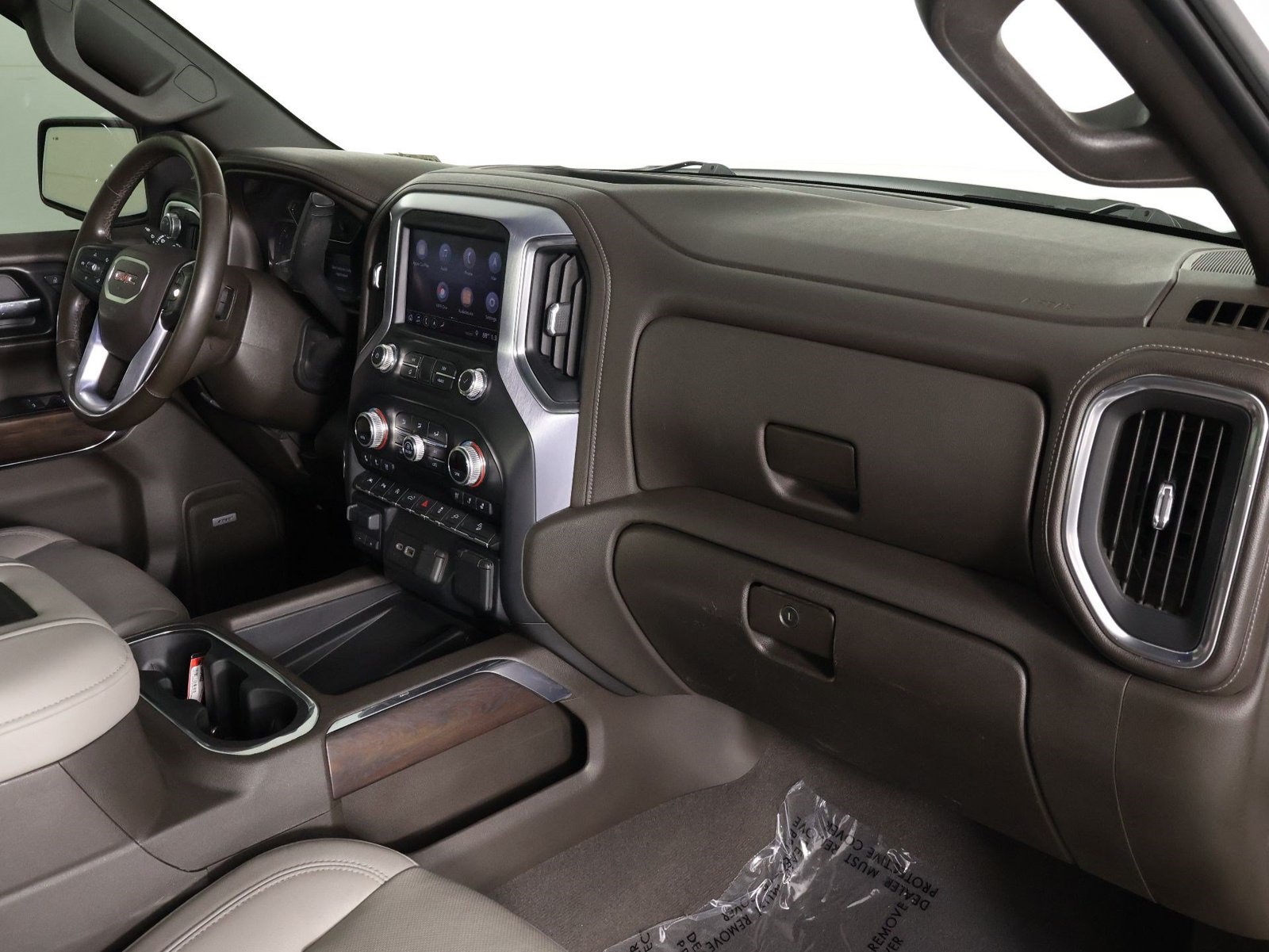Used 2019 GMC Sierra 1500 SLT w/ SLT Premium Plus Package AWD/4WD image 22