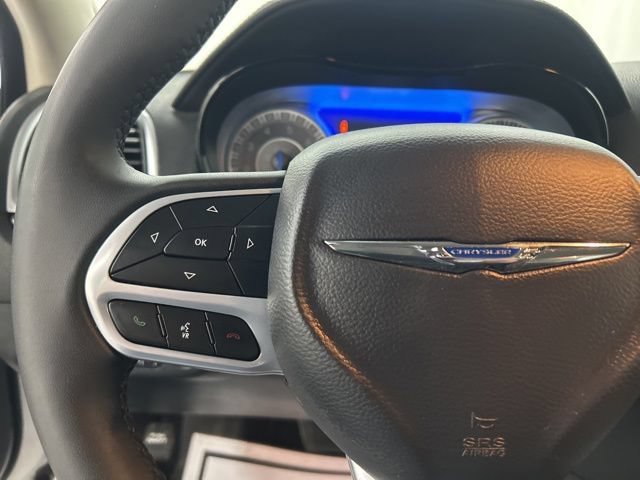 Used 2023 Chrysler 300 Touring L w/ Popular Equipment Group AWD/4WD image 12