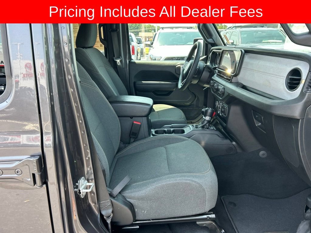 Used 2024 Jeep Wrangler Unlimited Sport AWD/4WD image 19