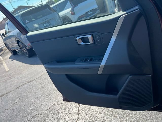 New 2027 Kia Seltos X-Line S w/ X-Line S Premium Package AWD/4WD image 15