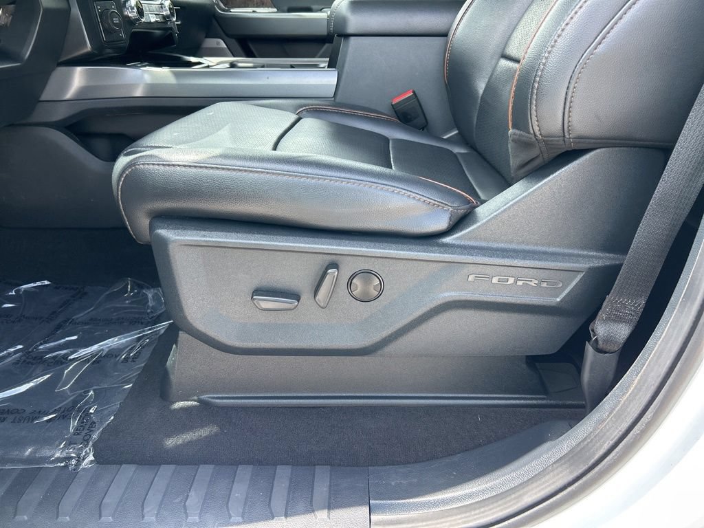 Used 2026 Ford F250 Lariat AWD/4WD image 16