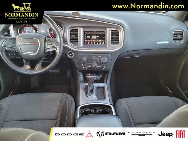 Used 2019 Dodge Charger SXT RWD image 6