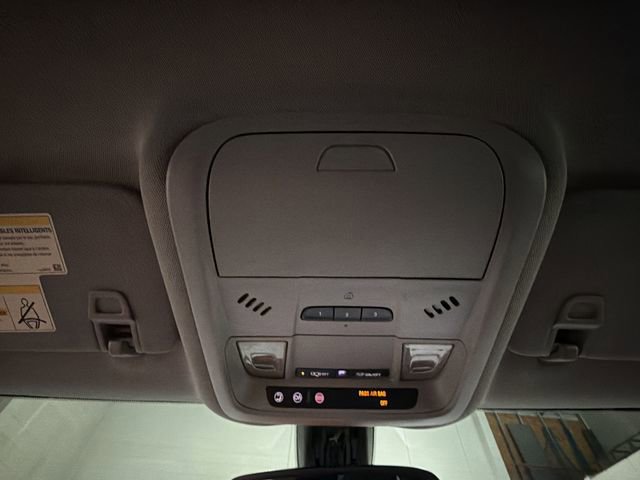 Used 2018 GMC Terrain SLT w/ Preferred Package image 22