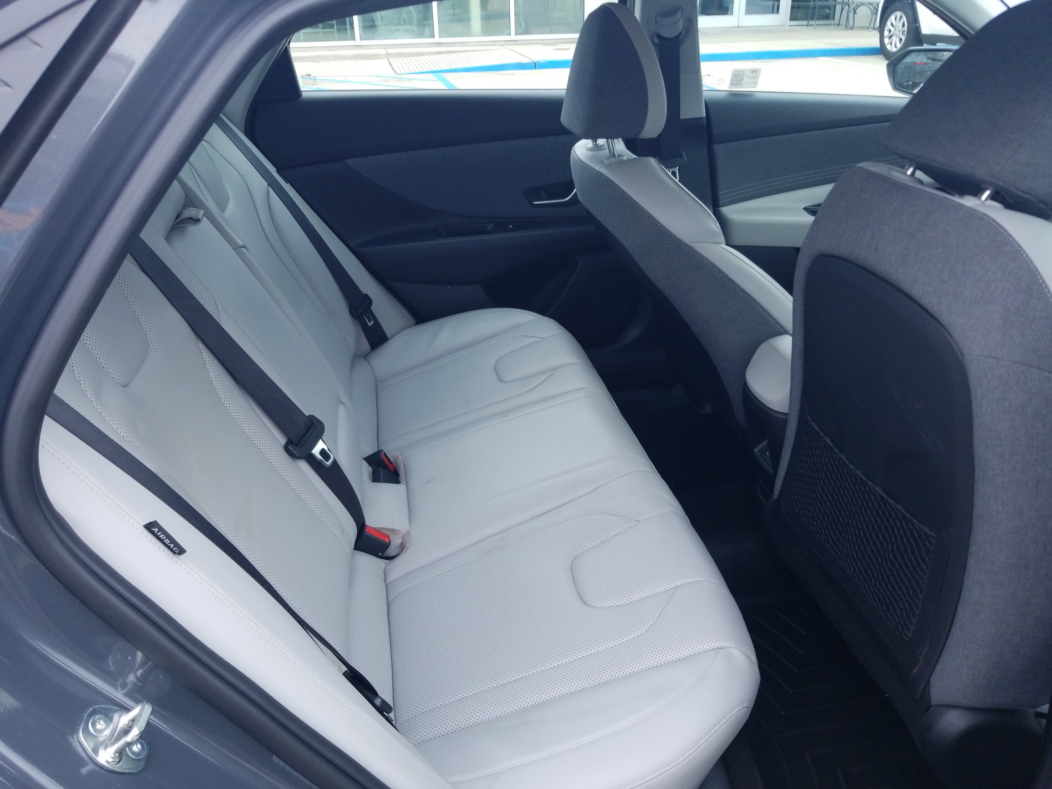 Used 2024 Hyundai Elantra Limited FWD image 15