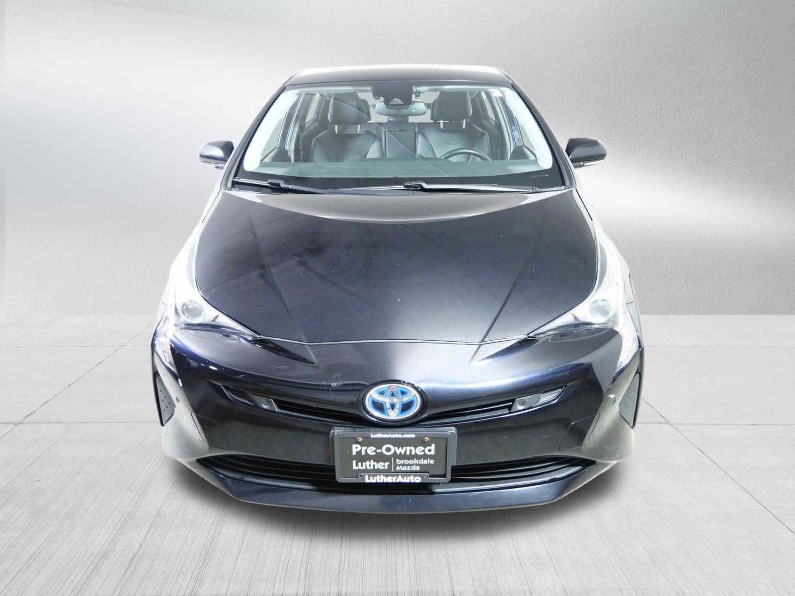 Used 2017 Toyota Prius Four w/ Protection Package FWD image 2