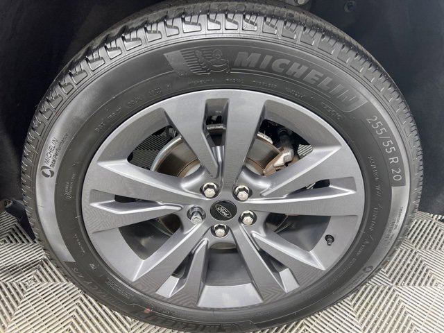 Used 2023 Ford Explorer XLT w/ Equipment Group 202A image 10