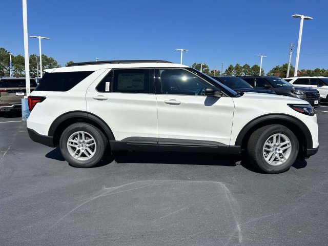 New 2027 Ford Explorer Active w/ Active Comfort Package RWD image 3