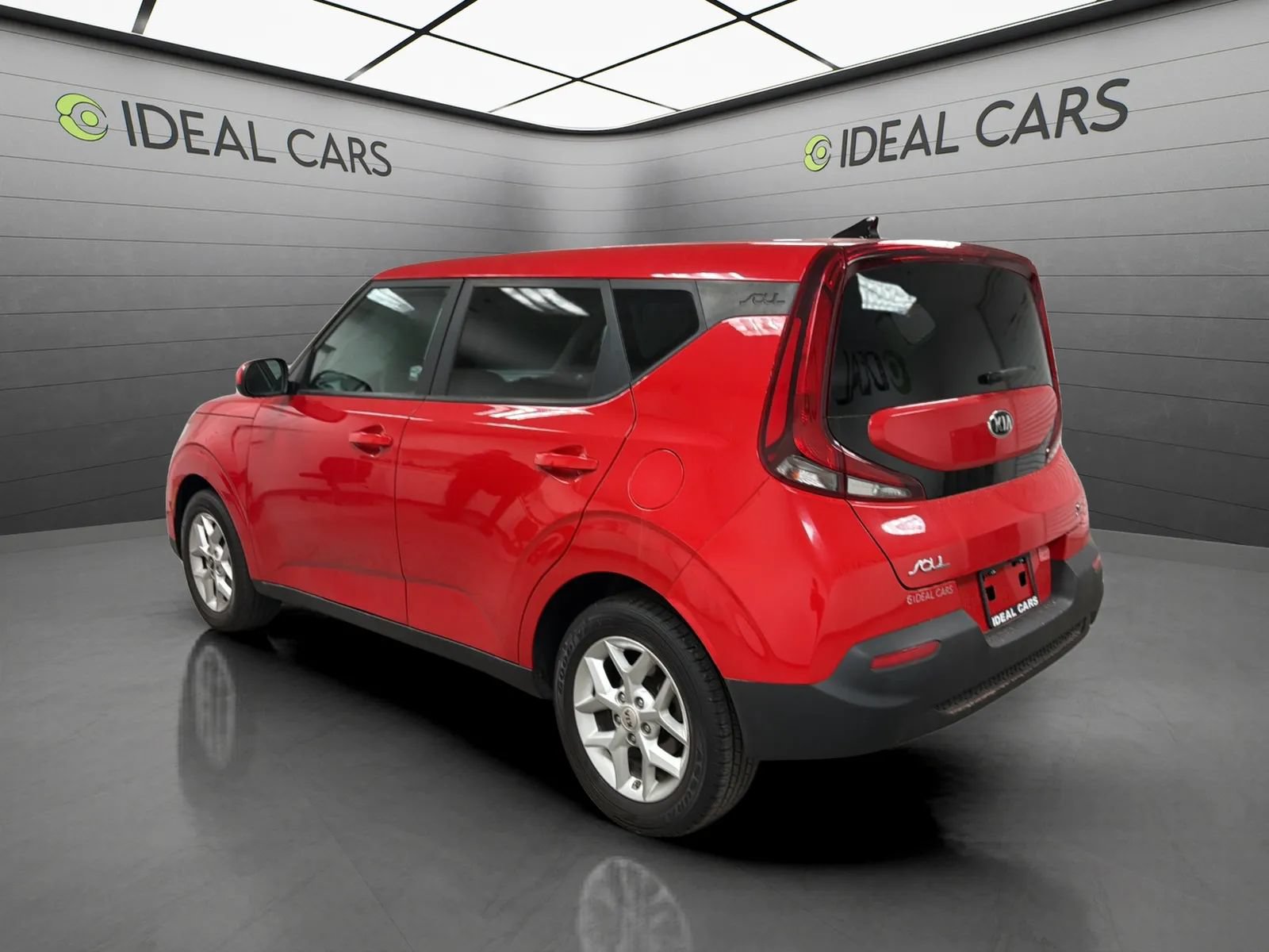 Used 2020 Kia Soul S FWD image 7
