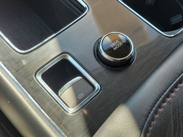 Certified 2024 Lincoln Aviator 2WD w/ Premium Package image 23