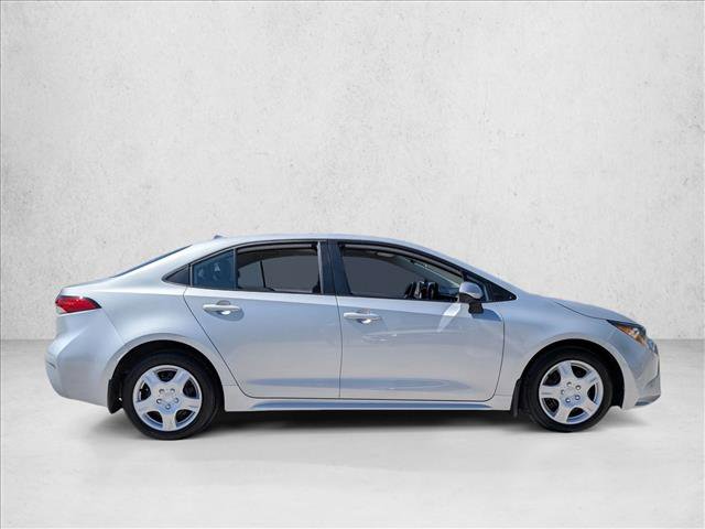 Used 2025 Toyota Corolla LE FWD image 4