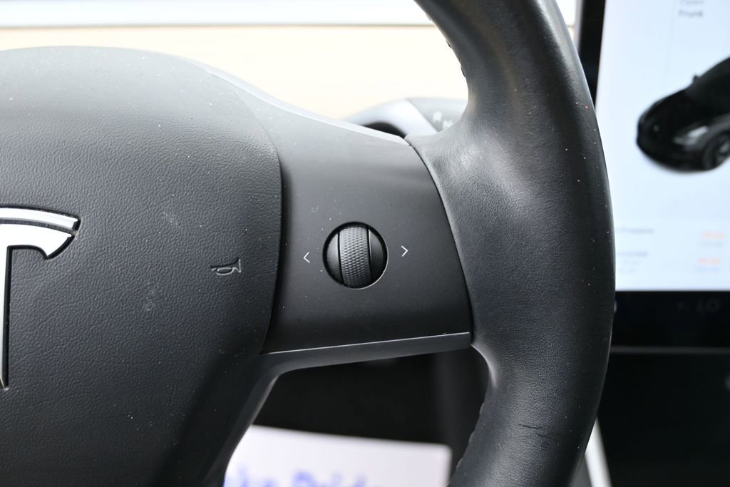 Used 2019 Tesla Model 3 Standard Range Plus image 20