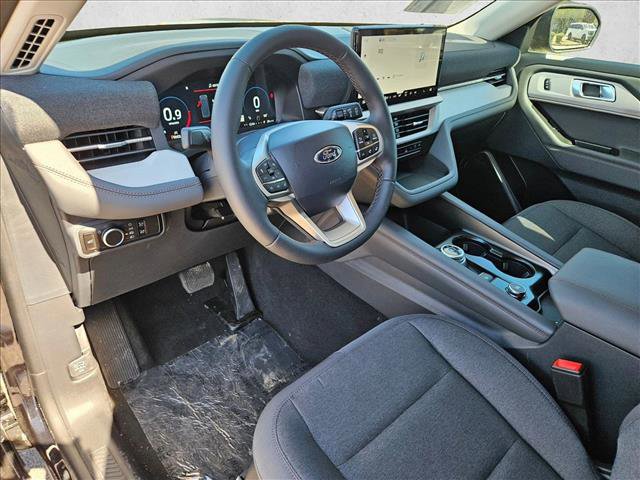 New 2026 Ford Explorer Active image 3