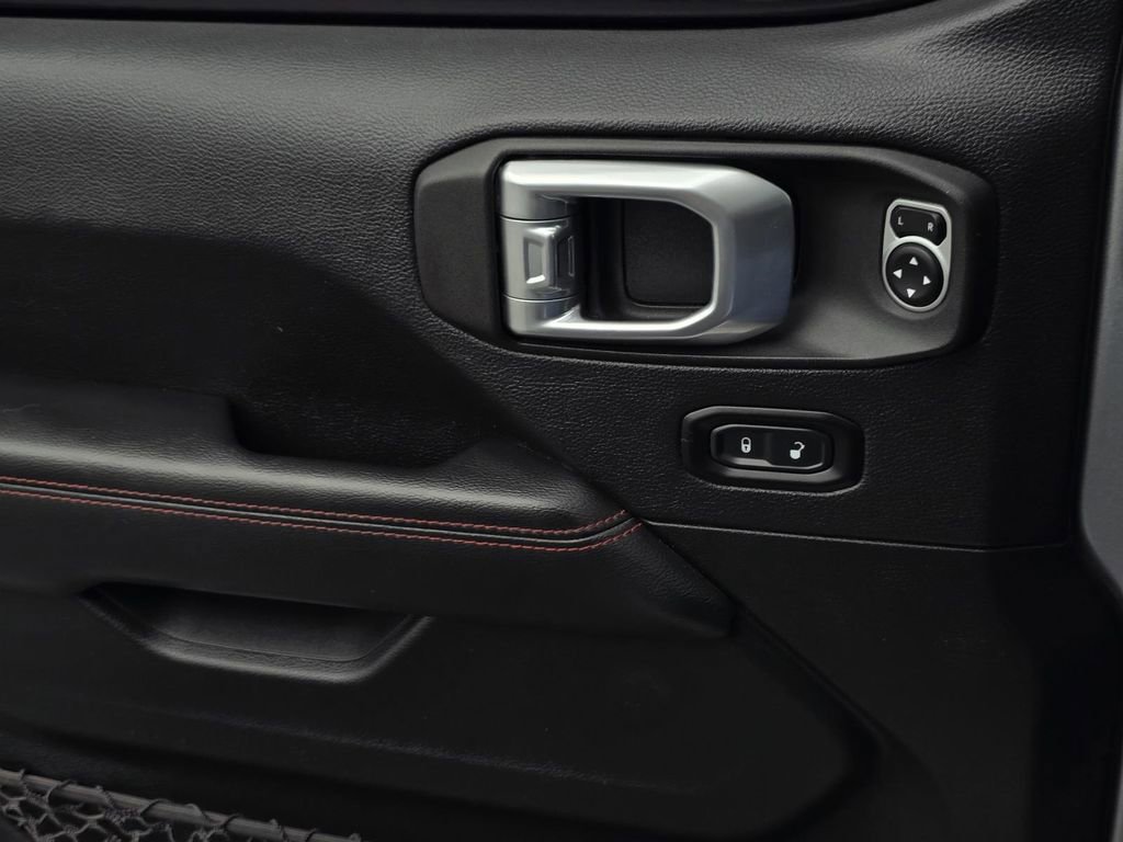 Used 2021 Jeep Gladiator Rubicon AWD/4WD image 25